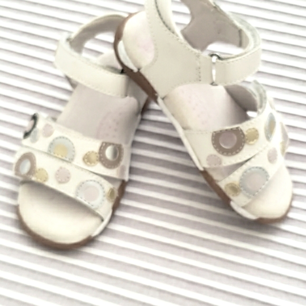 NWOT Pediped Flex White with Colorful Dots Sandals for Girl, 24 EU / 7.5-8 US